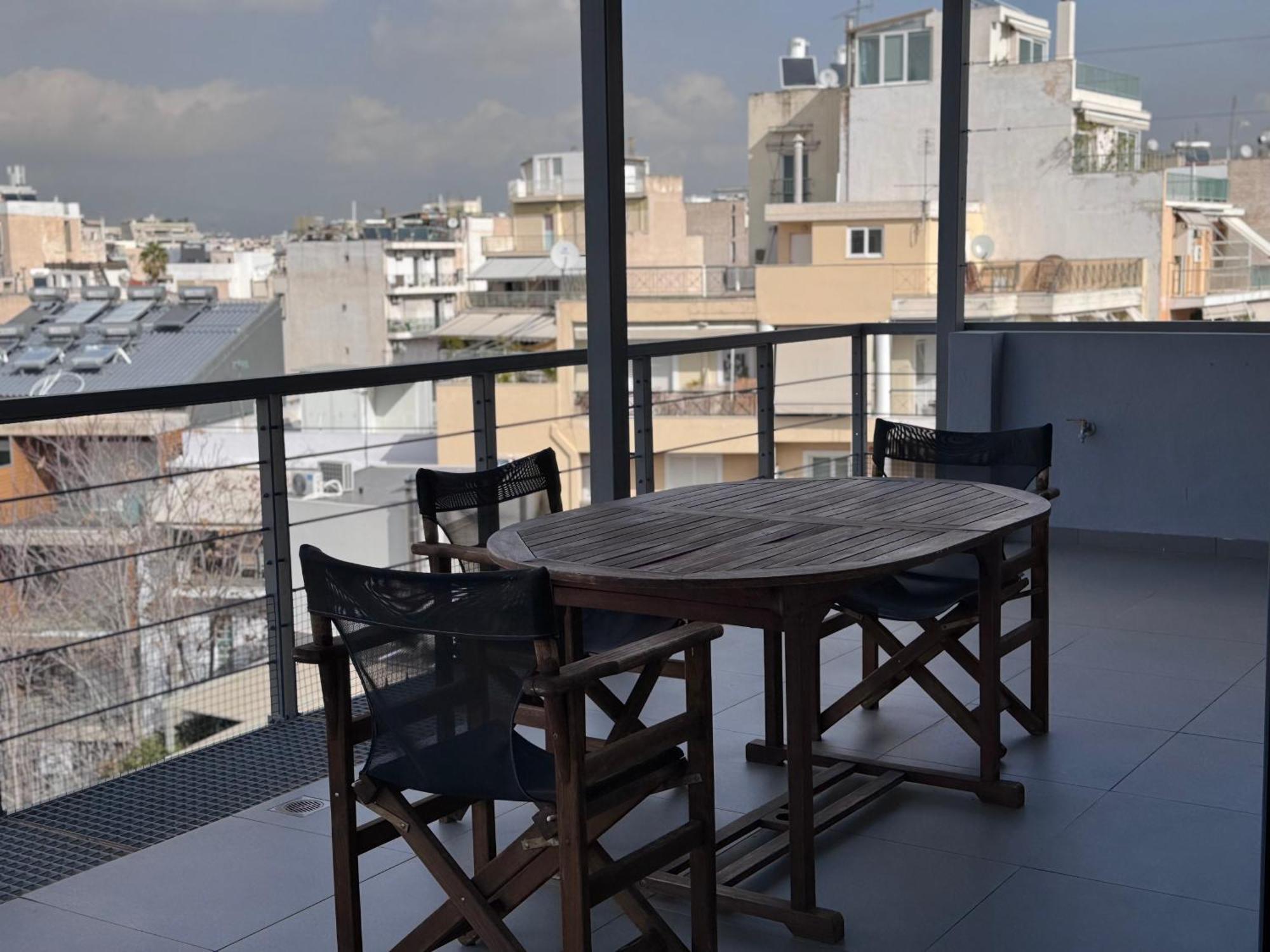 Kerameikos Spacious Loft Apartment *