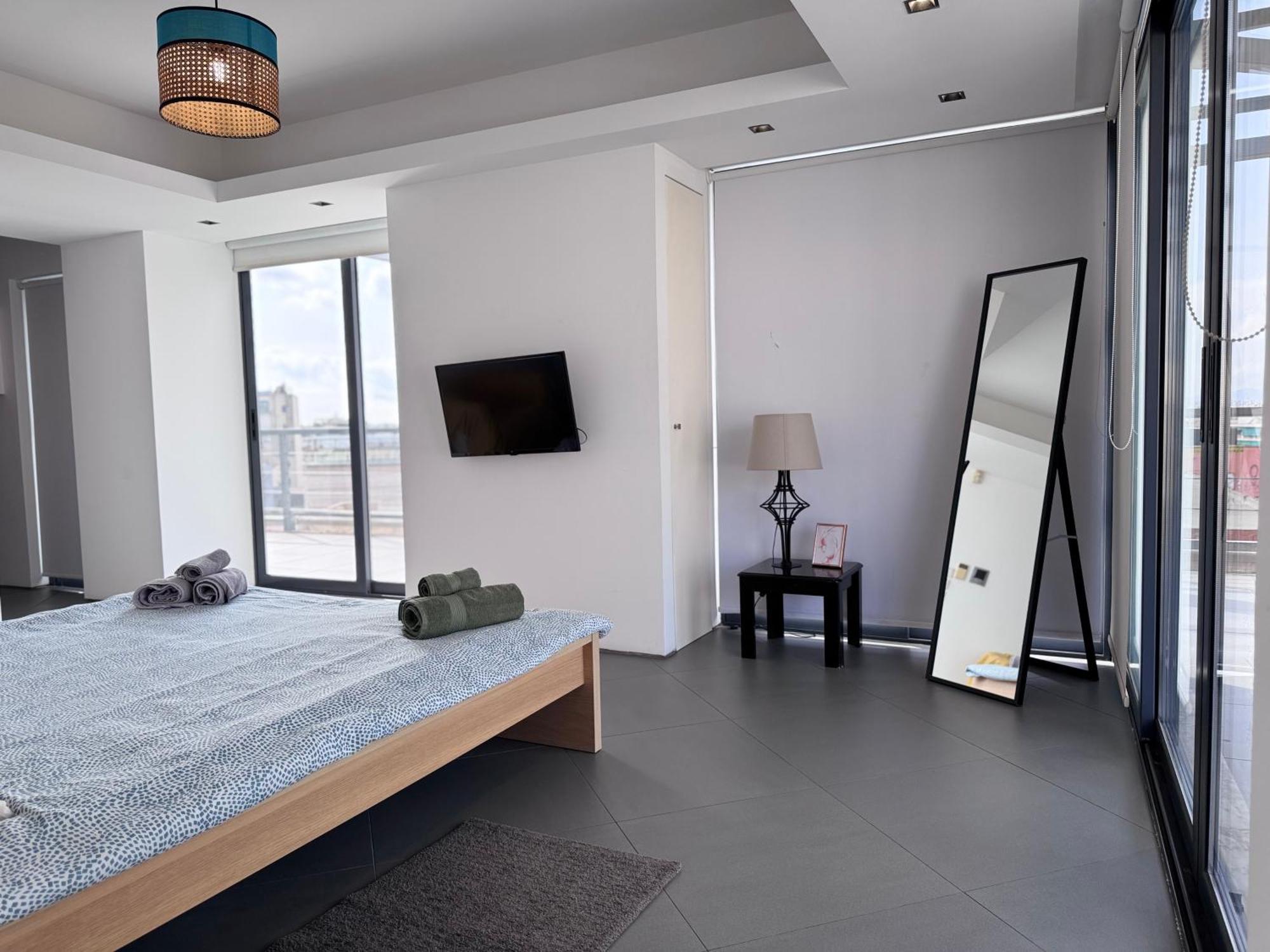 Apartment Kerameikos Spacious Loft Athen